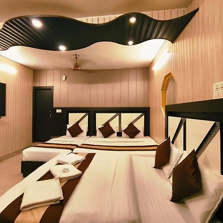 Hotel Pardesi Haridwār Exteriér fotografie
