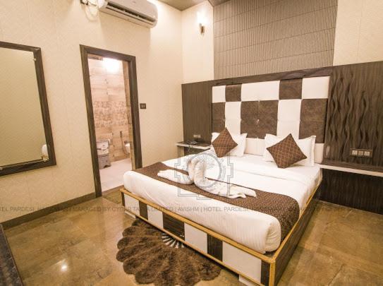 Hotel Pardesi Haridwār Exteriér fotografie