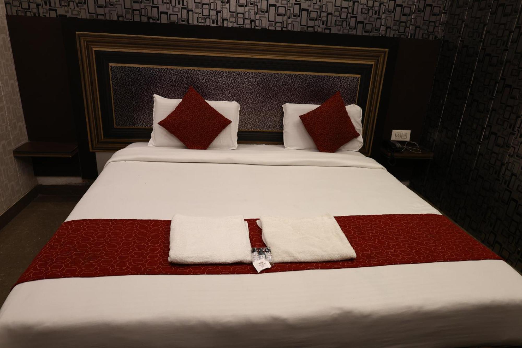 Hotel Pardesi Haridwār Exteriér fotografie