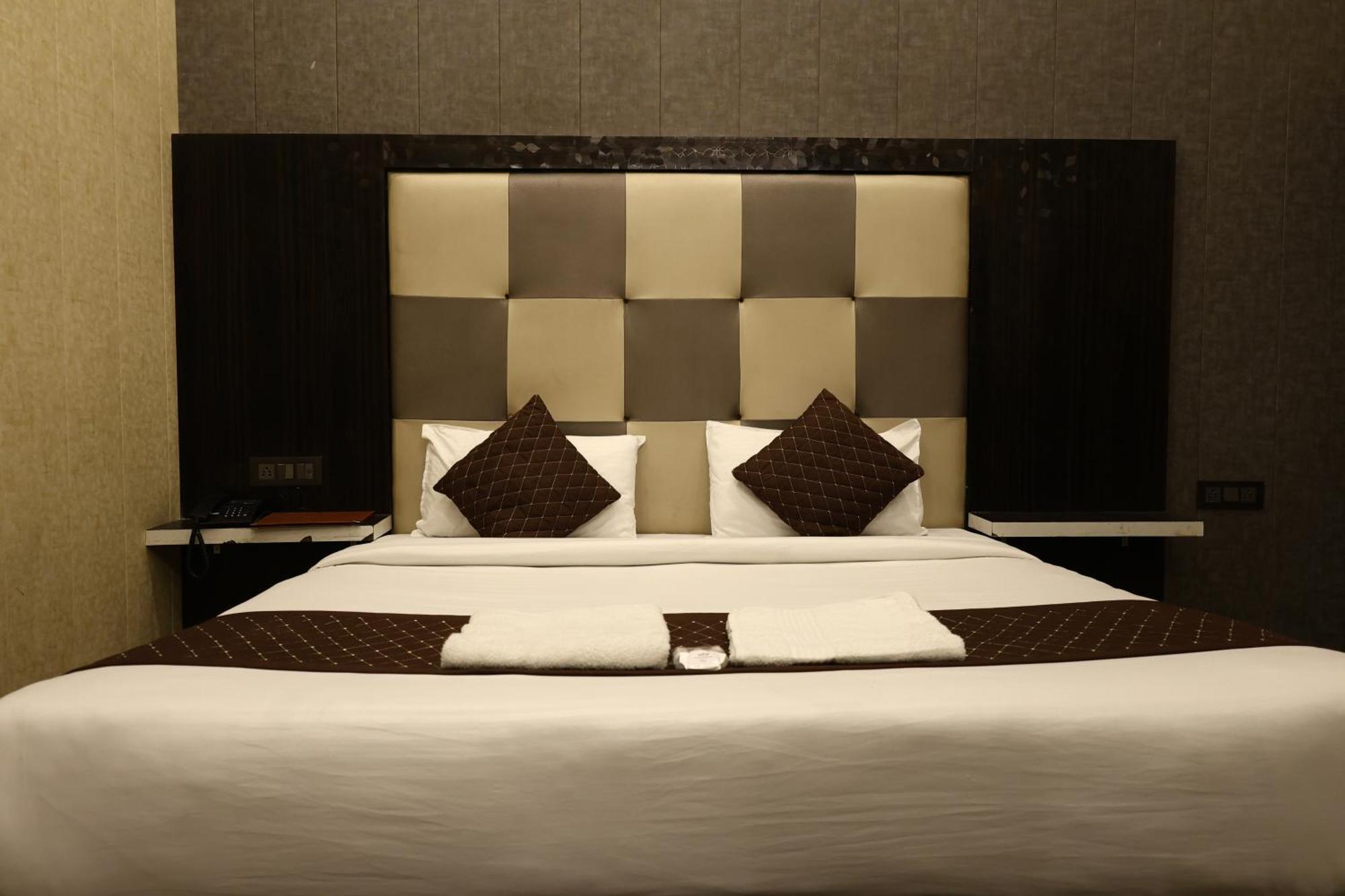 Hotel Pardesi Haridwār Exteriér fotografie