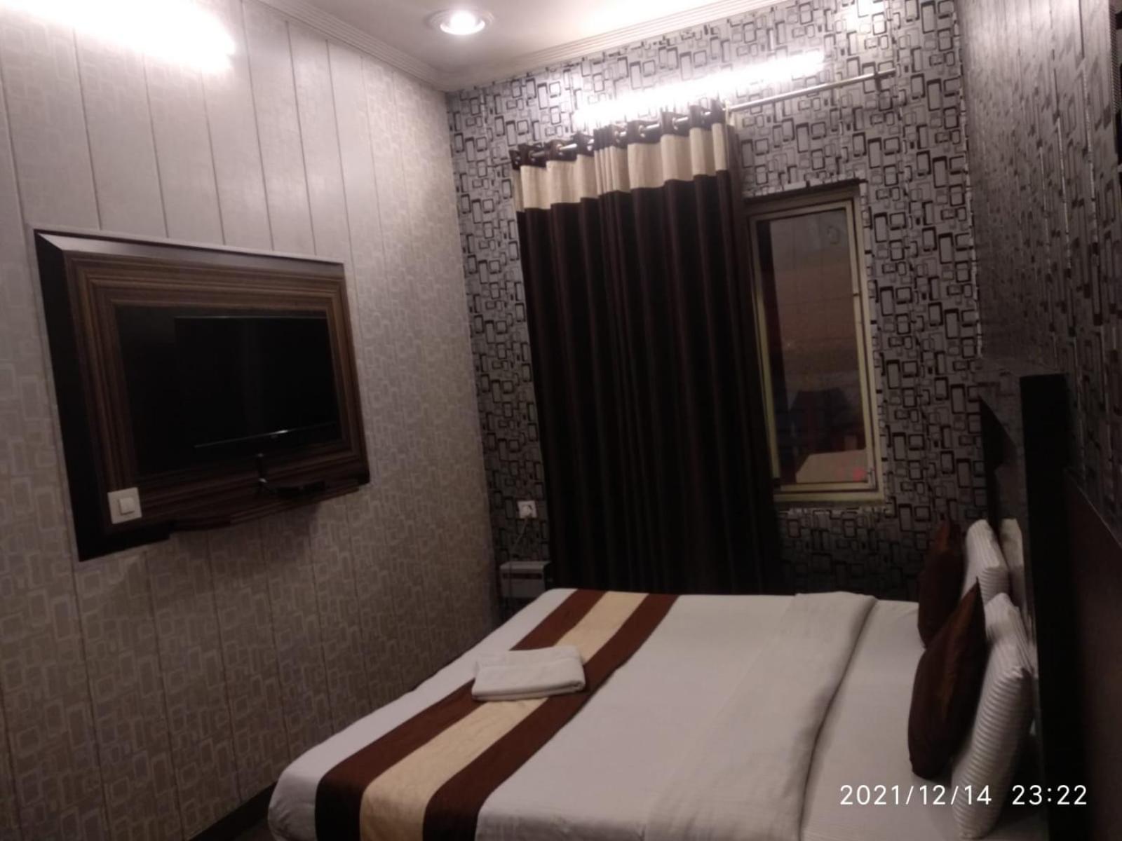 Hotel Pardesi Haridwār Exteriér fotografie