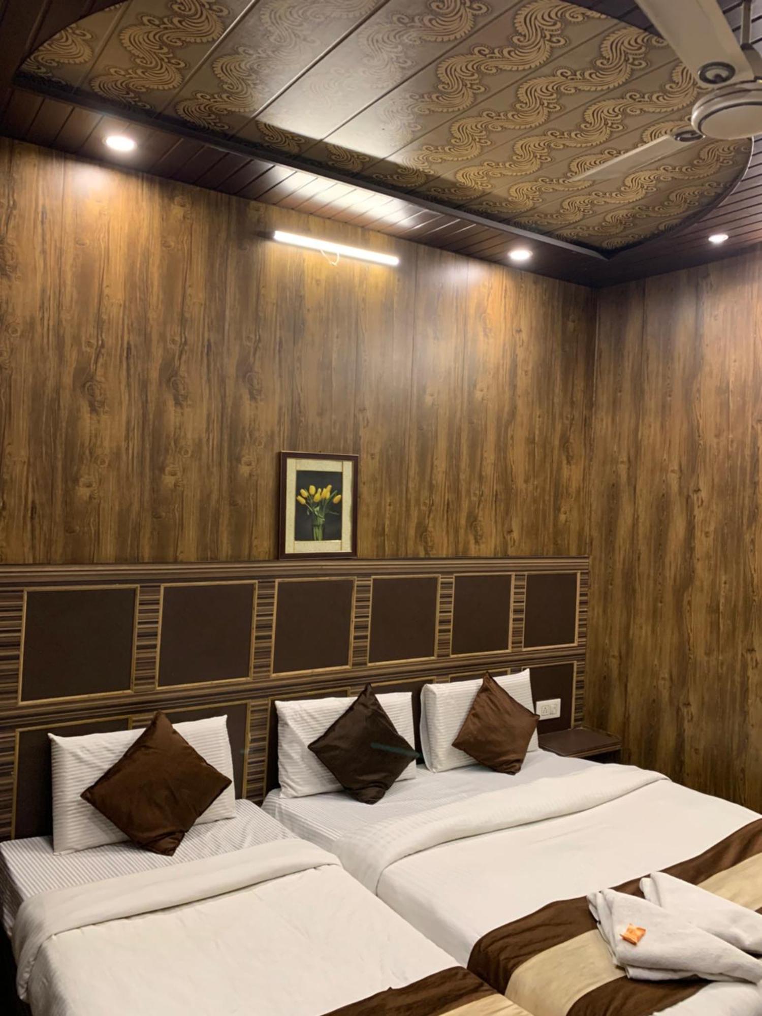 Hotel Pardesi Haridwār Exteriér fotografie