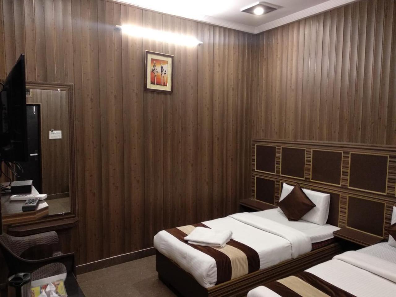 Hotel Pardesi Haridwār Exteriér fotografie