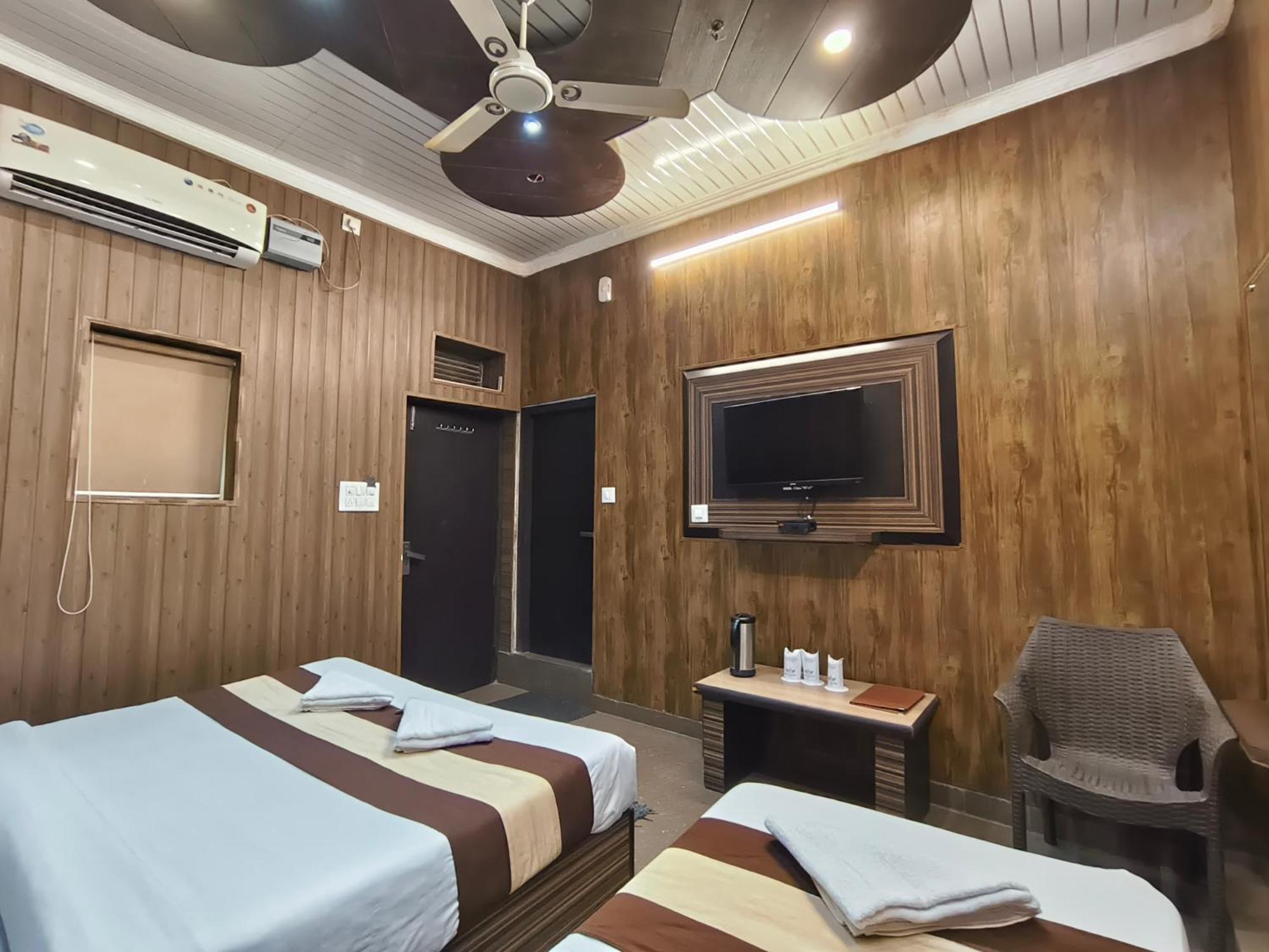 Hotel Pardesi Haridwār Exteriér fotografie
