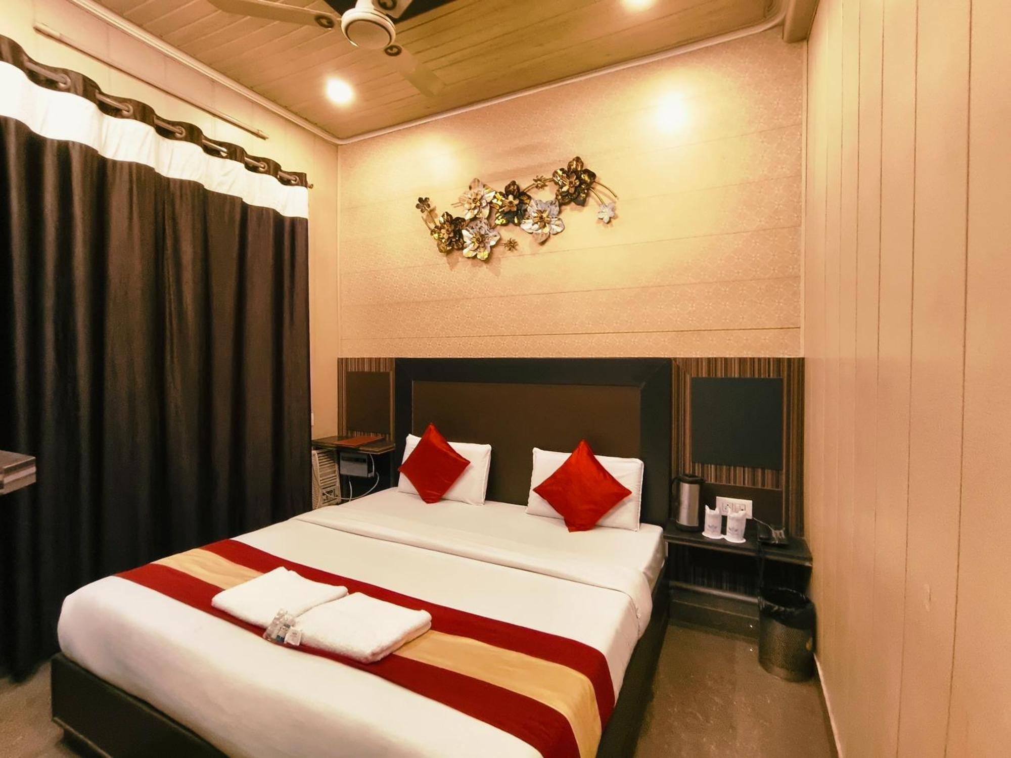 Hotel Pardesi Haridwār Exteriér fotografie